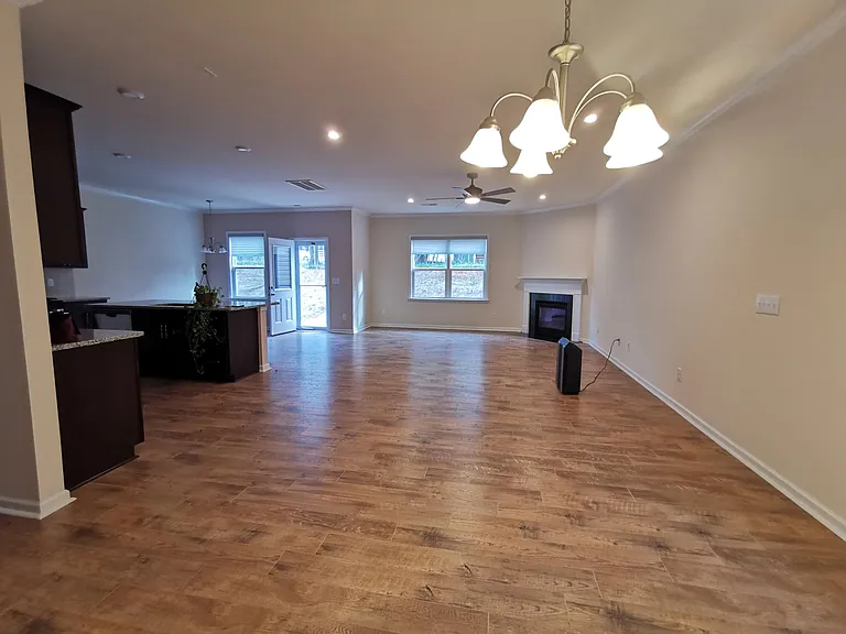 7107 Thornrose Dr — Photo 8