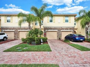 9504 SW Merlin Ct, Stuart, FL 34997