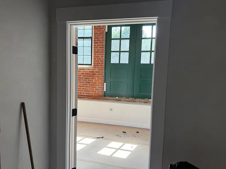 1665 Main Street — Photo 4