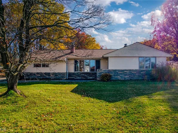 1131 Sprague Rd, Broadview Heights, OH 44147