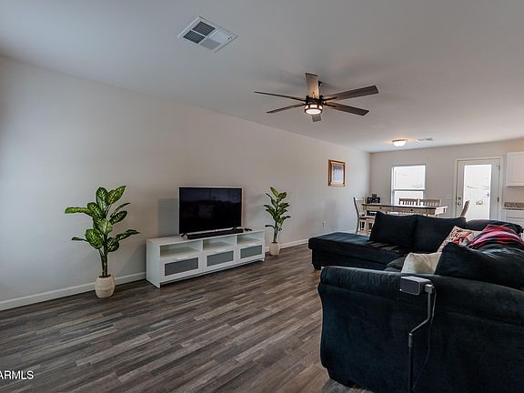 5th image of 141 W TAYLOR Avenue