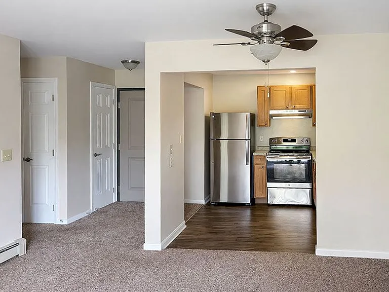 ST. CLAIR LANDINGS — Photo 9