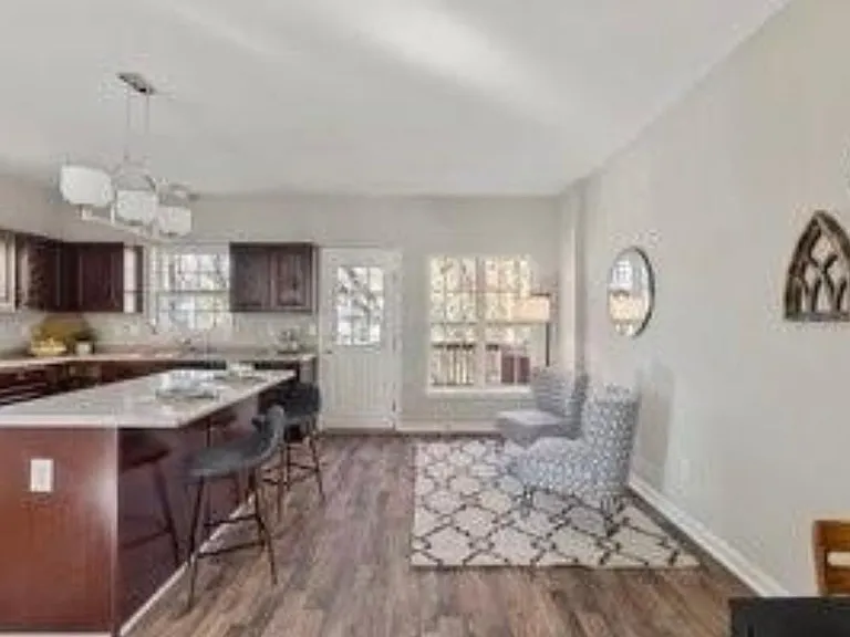 8712 Springwater Dr — Photo 21