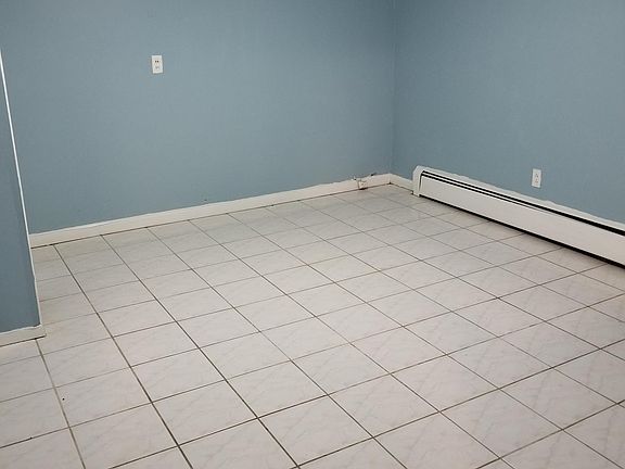 5th image of 733 Arnow Ave