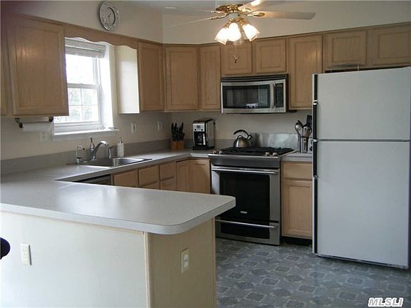 4th image of 258 Radio Ave