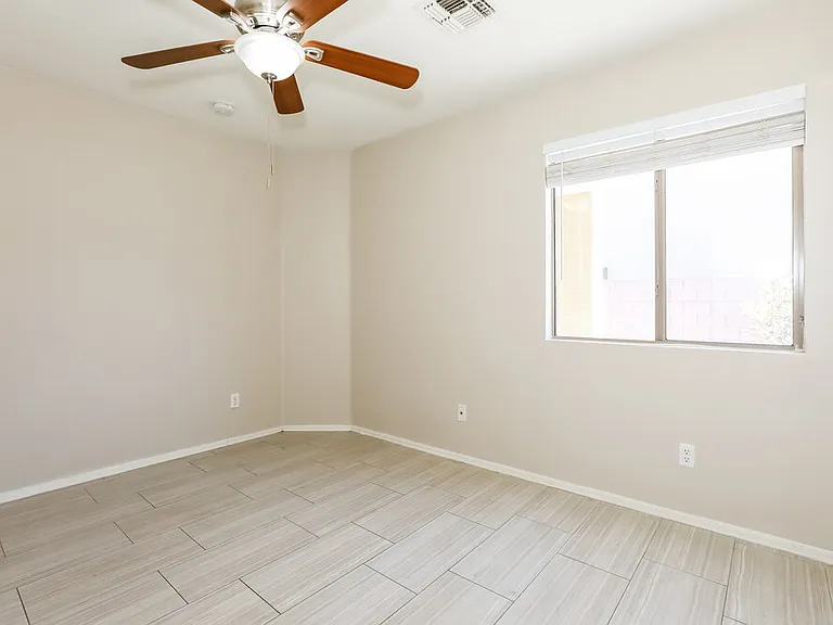 2460 W Tanner Ranch Rd — Photo 14