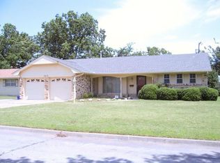 1613 SW 69th St, Oklahoma City, OK 73159
