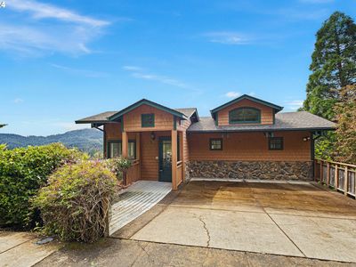 3710 Emerald St, Eugene, OR, 97405