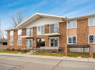 54669 Shelby Rd #28, Utica, MI 48316