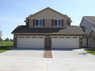 455 Bent Creek Dr, Marion, IA 52302