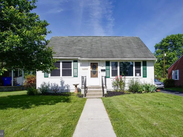 1209 Wayne Ave, Hagerstown, MD 21742