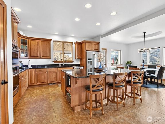 4th image of 6696 Batterman Road