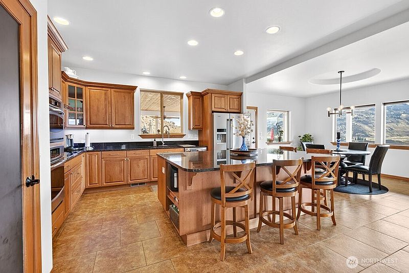 4th image of 6696 Batterman Road