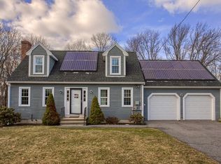 8 Bicentennial Ave, Leominster, MA 01453