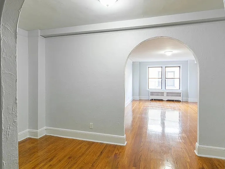 158 S Harrison St — Photo 5
