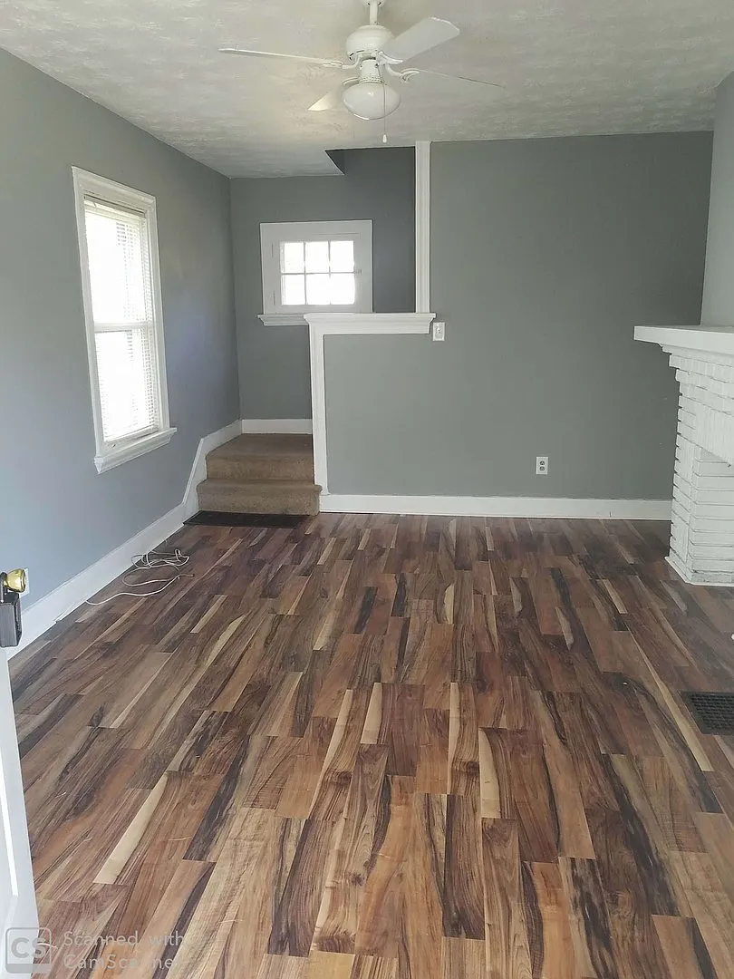 Great 2 bed 1 bath with backyard retreat and detached garage, near WPAFB, Sinclair — Photo 3