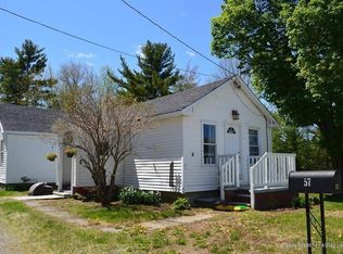 57 Hale St, Lincoln, ME 04457