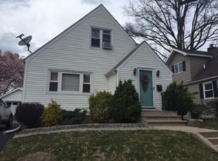 49 Dekay St, Staten Island, NY 10310