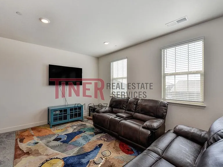 4016 Setucket St — Photo 21