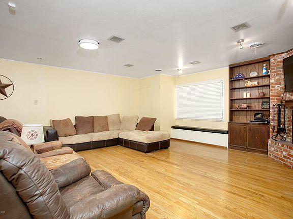 3rd image of 5308 Erik Ave