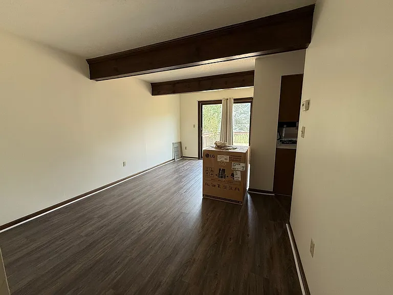 153 Spruce Valley Dr — Photo 6