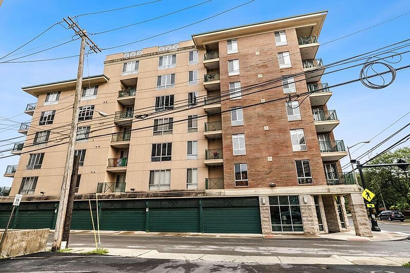 1st image of 196 S Grant Ave APT 507