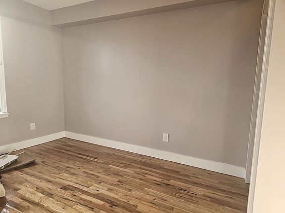 5th image of 1800 University Ave Frnt 5