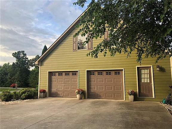 4th image of 4594 Etta Ln