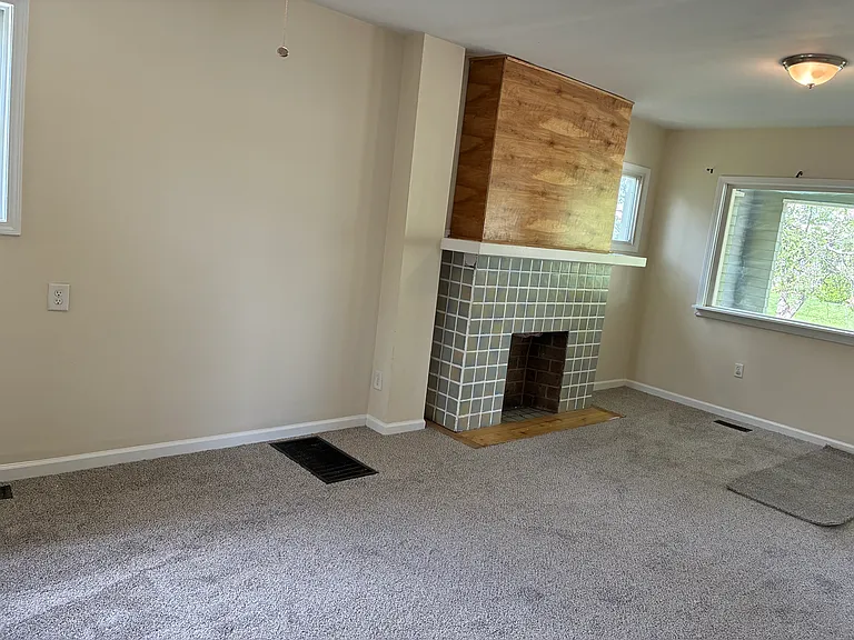 1005 King Ave — Photo 16