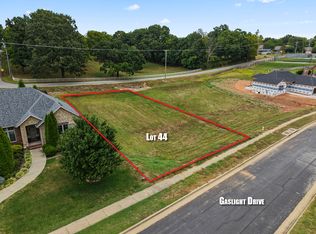 1563 W Gaslight Dr, Springfield, MO 65810