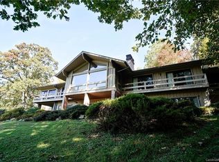 302 W Browning Rd, Hendersonville, NC 28791