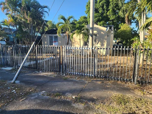 2231 NW 86th St, Miami, FL 33147