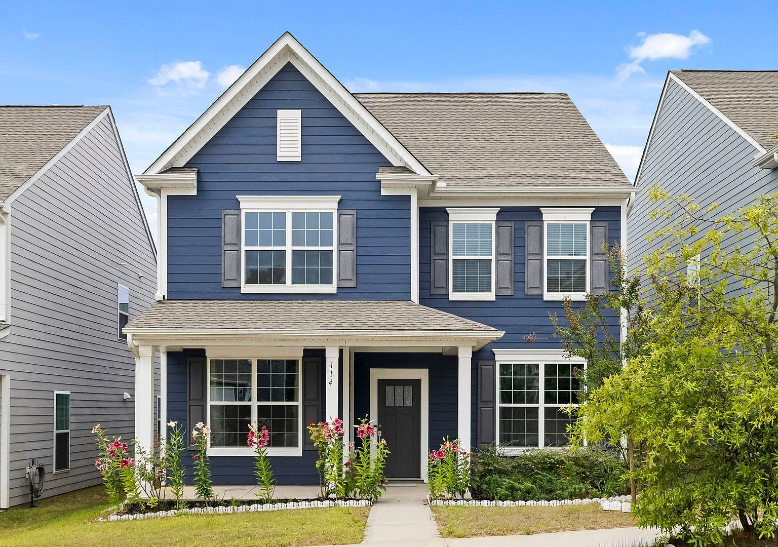 Beautiful Reidville 5 Bedroom Home with Solar Panels, Flexible Floor Plan & Detached 2-Car Garage — Photo 1