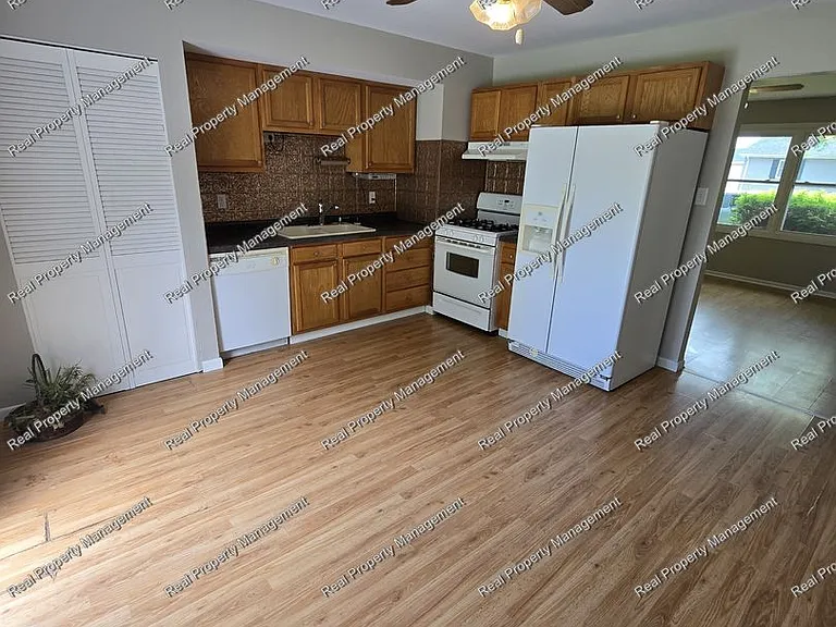 778 Capitol Rd — Photo 4