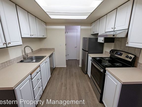 4th image of 1224 Market St APT 107
