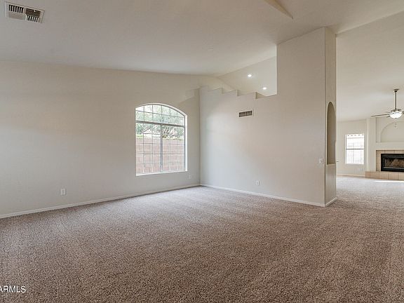 4th image of 643 W SIERRA MADRE Avenue