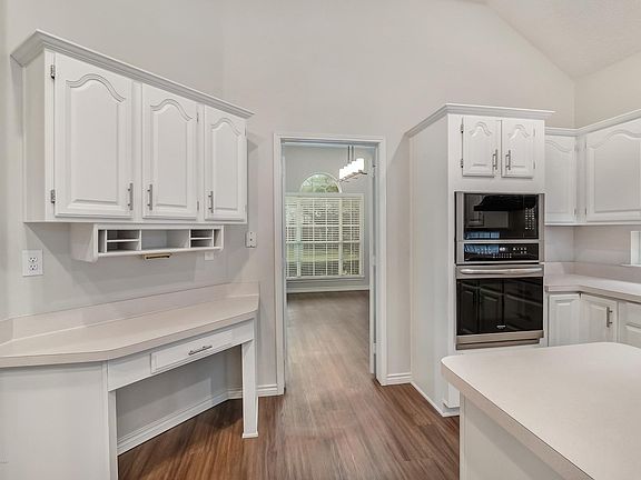 5th image of 2905 Cheverny Dr