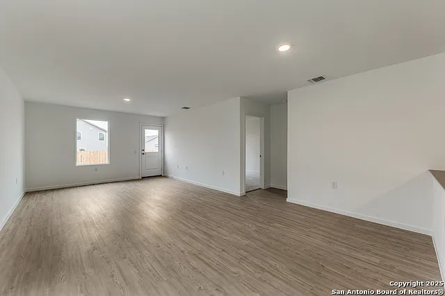 11715 Blasting Way — Photo 5