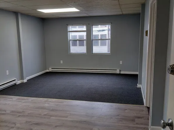 46-52 Nichols St, Gardner, MA 01440
