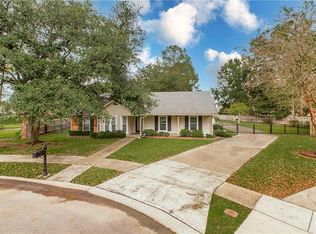 6111 Parterre Dr, Baton Rouge, LA 70817