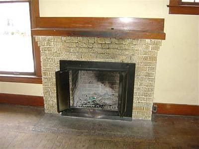 2nd image of 25 Eldred St