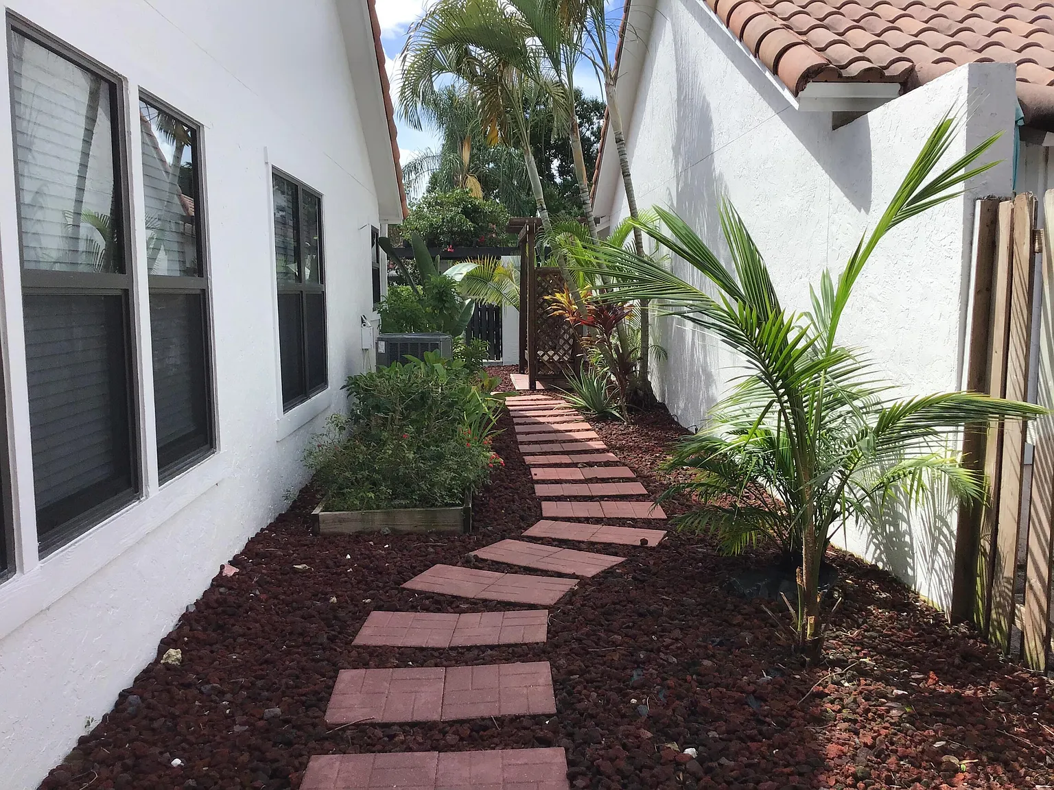 2 bed, 2.0 bath, 1112 sqft, $3,500 — Photo 4