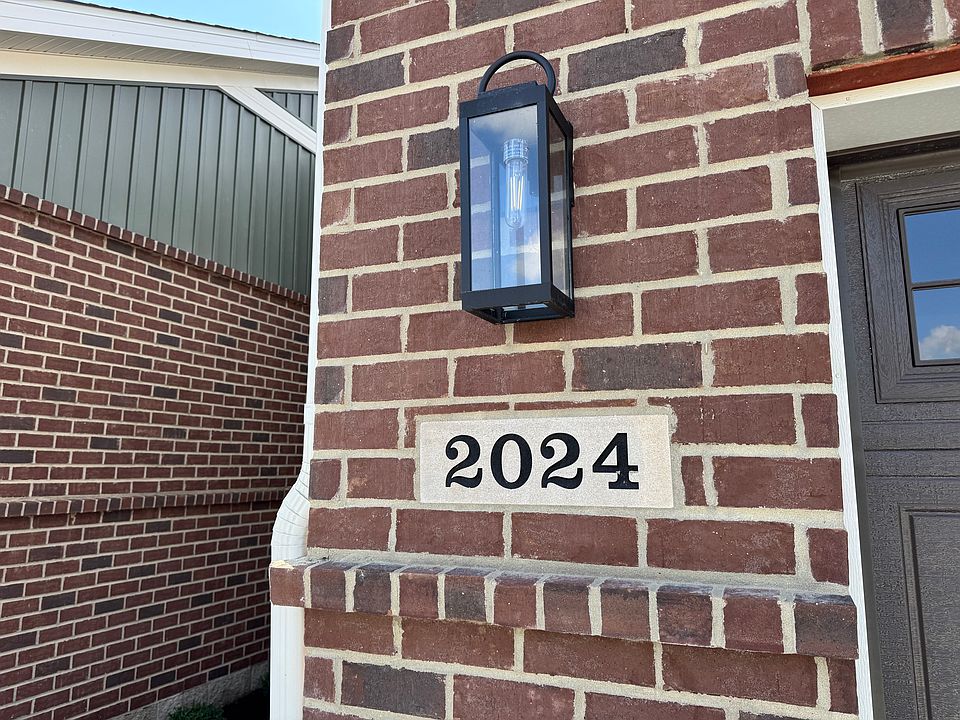 2024 Cedar Lake Dr