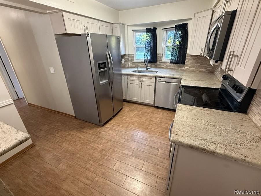 24349 Fairway Hills Dr, photo 6