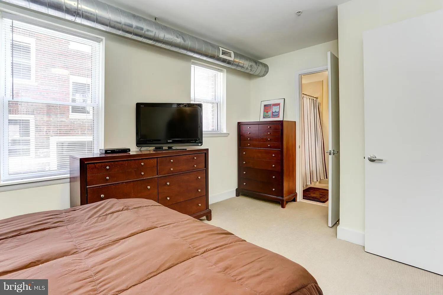 1 bed, 658 sqft, $2,300 — Photo 2