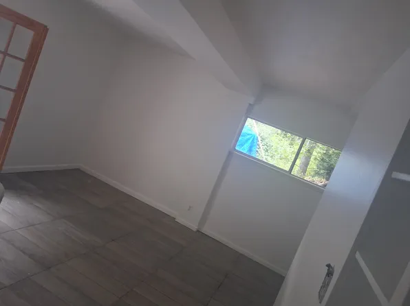 267 State Highway 138 #B, Crestline, CA 92325