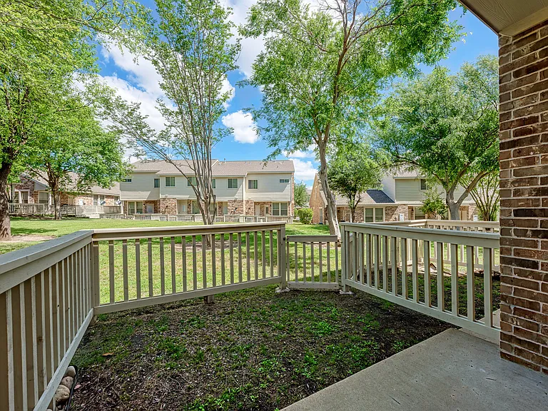 Windermere Townhomes — Photo 13