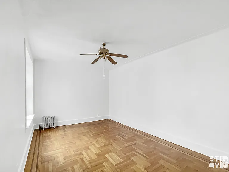 710 Avenue S #B6 — Photo 3