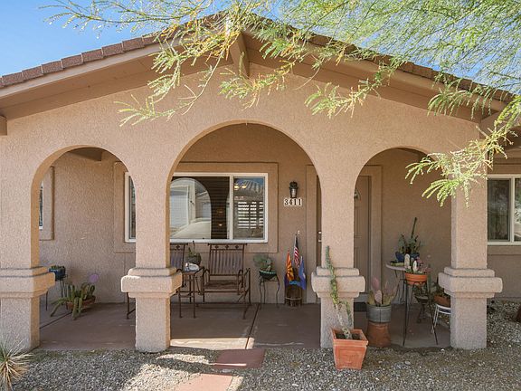 3rd image of 3411 Silver Saddle Dr