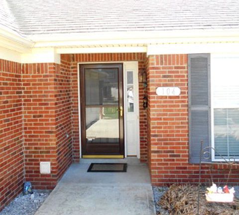 3rd image of 104 Kensington Pl